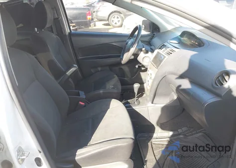 2009 Toyota Yaris z USA, uszkodzony, nr VIN JTDBT903091345664